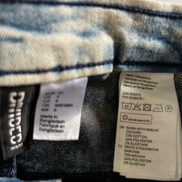 ✨Women Blue Jeans ✨👖 - Picture 4 of 5